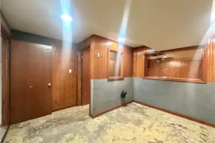 44 Bellevue Ave, Pawtucket, RI 02861 - Photo 34