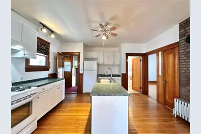 44 Bellevue Avenue, Pawtucket, RI 02861 - Photo 12