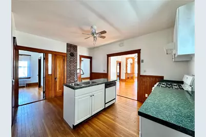 44 Bellevue Avenue, Pawtucket, RI 02861 - Photo 14