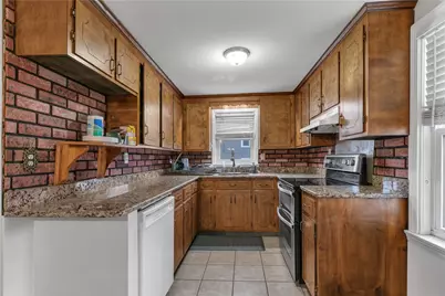 204 Talcott Street, Woonsocket, RI 02895 - Photo 14