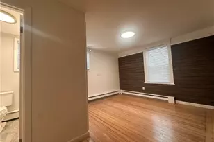 31 Ceres St, Providence, RI 02908 - Photo 4