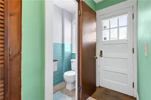381 Auburn St, Cranston, RI 02910 - Photo 14