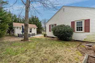 41 Rogers Ave, East Providence, RI 02915 - Photo 18