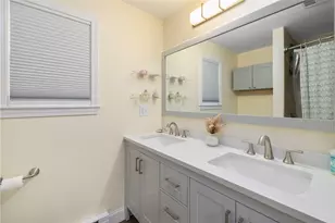 48 Spicer St, North Providence, RI 02904 - Photo 14