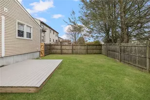 48 Spicer St, North Providence, RI 02904 - Photo 28