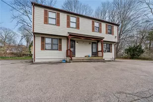 35 Pearl St, Westerly, RI 02891 - Photo 2