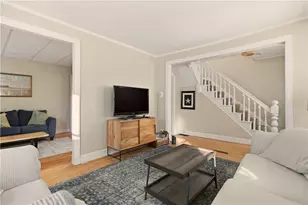 8 Carey St, Newport, RI 02840 - Photo 6