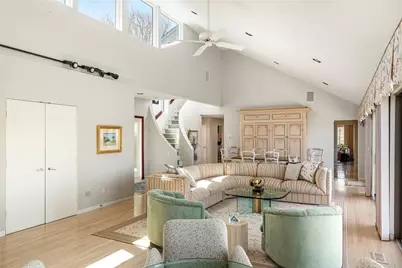 125 Woodruff Avenue, Narragansett, RI 02882 - Photo 8