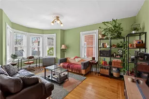 256 Vermont Ave, Providence, RI 02905 - Photo 6