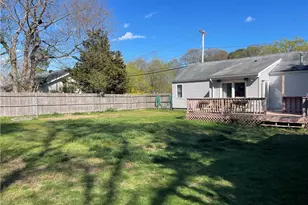 247 School St, North Kingstown, RI 02852 - Photo 2