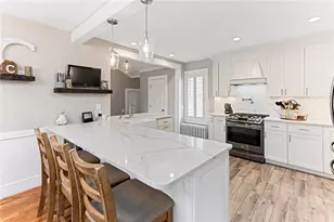 29 Burnett Rd, Warwick, RI 02889 - Photo 16
