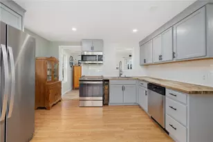 22 Spindrift Dr, North Kingstown, RI 02874 - Photo 24
