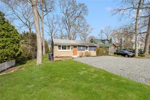 22 Spindrift Dr, North Kingstown, RI 02874 - Photo 4