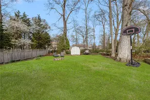 22 Spindrift Dr, North Kingstown, RI 02874 - Photo 10