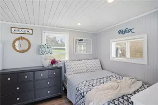 64 Burnside Ave, Narragansett, RI 02882 - Photo 8