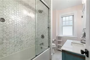 21 Bedlow Ave, Newport, RI 02840 - Photo 18