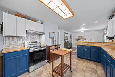 8 Perkins Avenue, Westerly, RI 02891 - Photo 16