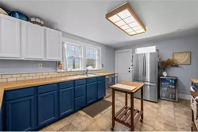 8 Perkins Avenue, Westerly, RI 02891 - Photo 18