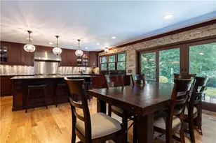 258 Woodridge Dr, North Kingstown, RI 02874 - Photo 8
