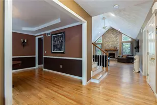 258 Woodridge Dr, North Kingstown, RI 02874 - Photo 20