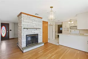 10 Brayton Rd, Tiverton, RI 02878 - Photo 10