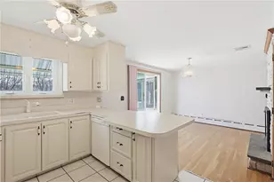 10 Brayton Rd, Tiverton, RI 02878 - Photo 12
