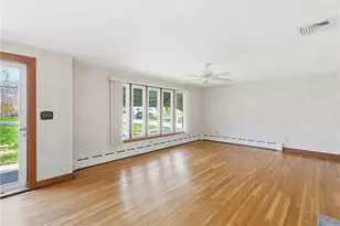 10 Brayton Rd, Tiverton, RI 02878 - Photo 4