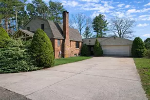 326 Jingle Valley Rd, South Kingstown, RI 02892 - Photo 2