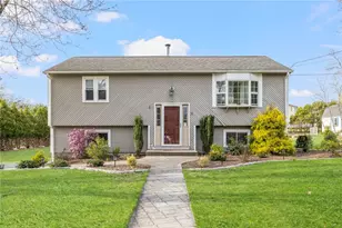 11 Nichole Ln, Coventry, RI 02816 - Photo 2