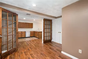 3524 W Shore Rd, Warwick, RI 02886 - Photo 14