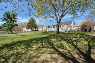 36 Ideal Ct, Warwick, RI 02818 - Photo 20