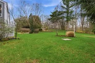 27 Old Meadow Ln, Cumberland, RI 02864 - Photo 46