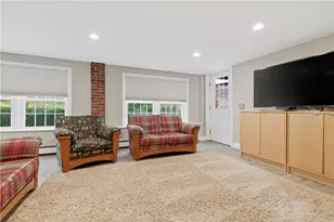 27 Old Meadow Ln, Cumberland, RI 02864 - Photo 34