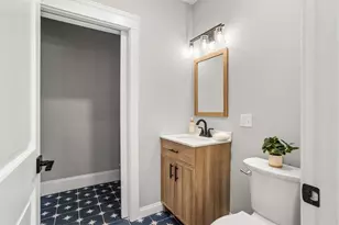 9 Whitwell Pl, Newport, RI 02840 - Photo 18