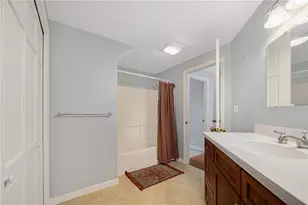 318 Sutton St, Uxbridge, MA 01569 - Photo 16