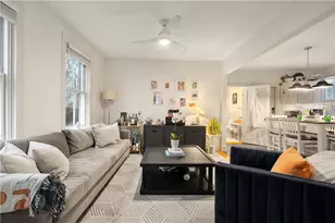 33 Marsh St, Newport, RI 02840 - Photo 4