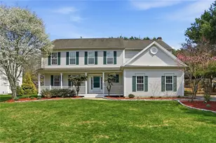 94 Castle Rocks Rd, Warwick, RI 02886 - Photo 2