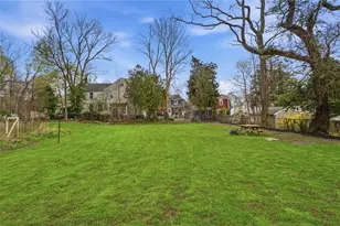 48 Constitution St, Bristol, RI 02809 - Photo 8