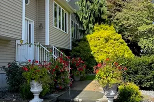 61 Wilson Ave, Johnston, RI 02919 - Photo 2