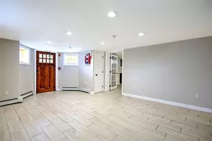 80 Pitman St, Providence, RI 02916 - Photo 4