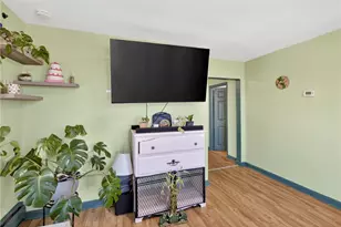 9 Cobb St, East Providence, RI 02914 - Photo 26
