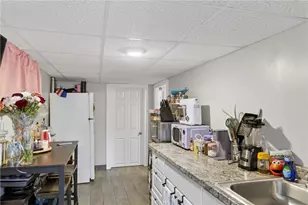 9 Cobb St, East Providence, RI 02914 - Photo 16