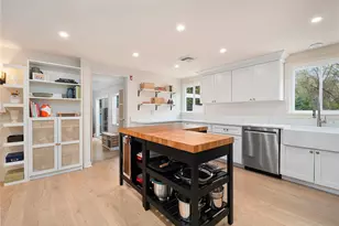 628 County Rd, Barrington, RI 02806 - Photo 8