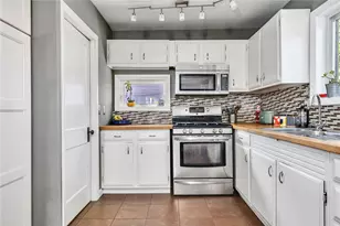 434 Grand Ave, Pawtucket, RI 02861 - Photo 6