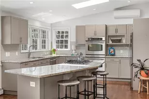 20 Briarfield Rd, Barrington, RI 02806 - Photo 10
