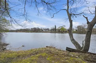 140 Beacon Park Dr, East Providence, RI 02915 - Photo 2
