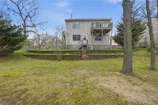 140 Beacon Park Dr, East Providence, RI 02915 - Photo 42