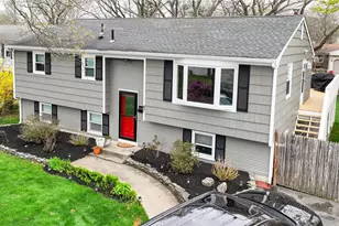 47 Long St, Warwick, RI 02888 - Photo 2