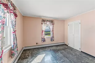 528 Metacom Ave, Bristol, RI 02809 - Photo 18