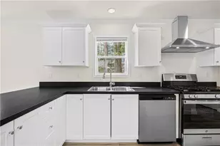 7 Hide Away, Coventry, RI 02816 - Photo 8